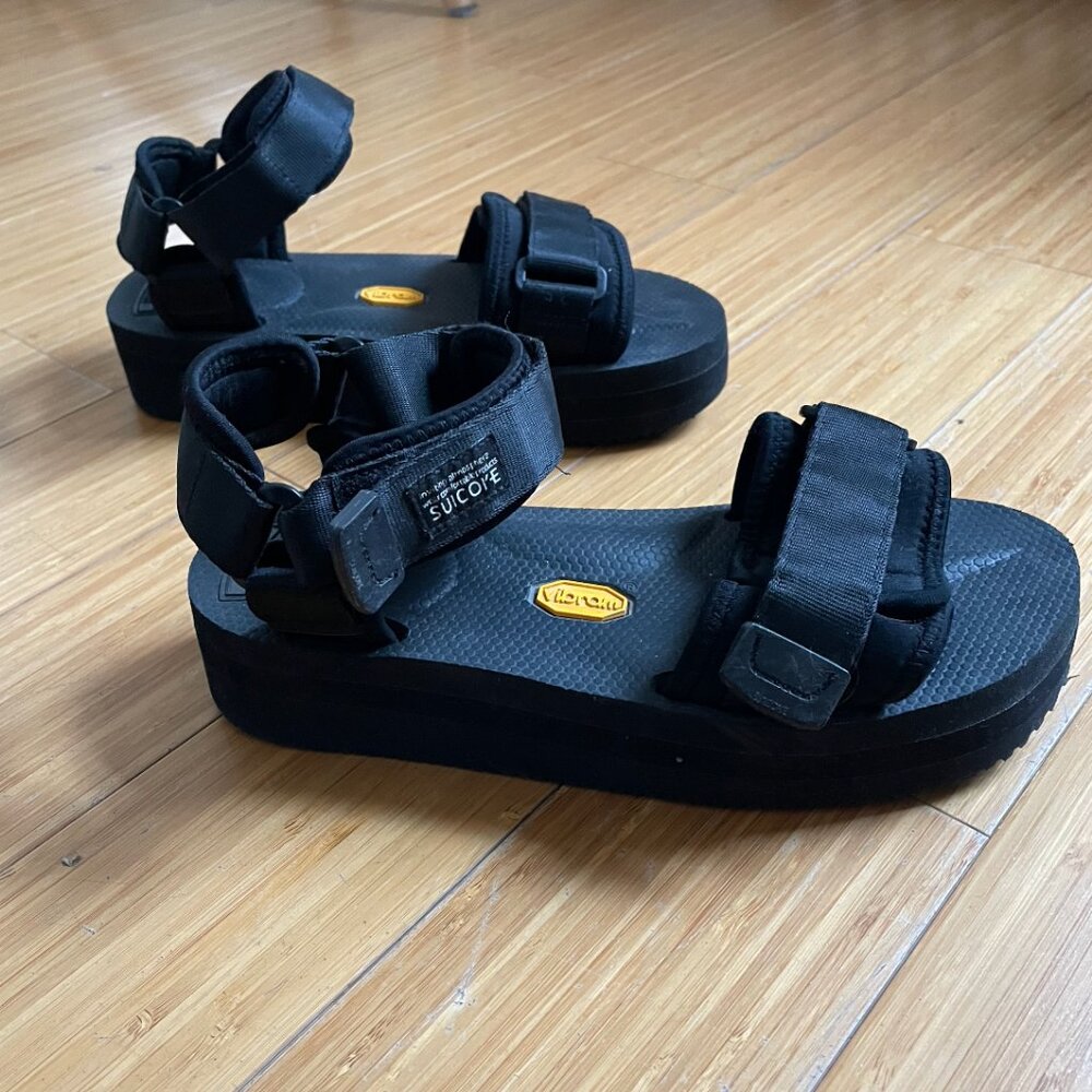 SUICOKE CEL-VPO Black Platform Sandals